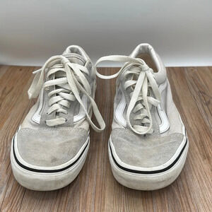 grey & white suede & leather low top Vans men’s size 6.5, women’s 8